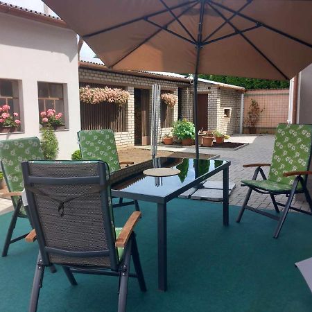 Apartamento V Centru Lanžhot Exterior foto