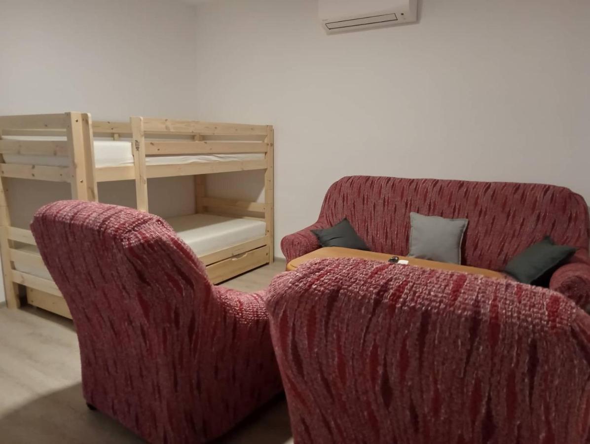 Apartamento V Centru Lanžhot Exterior foto